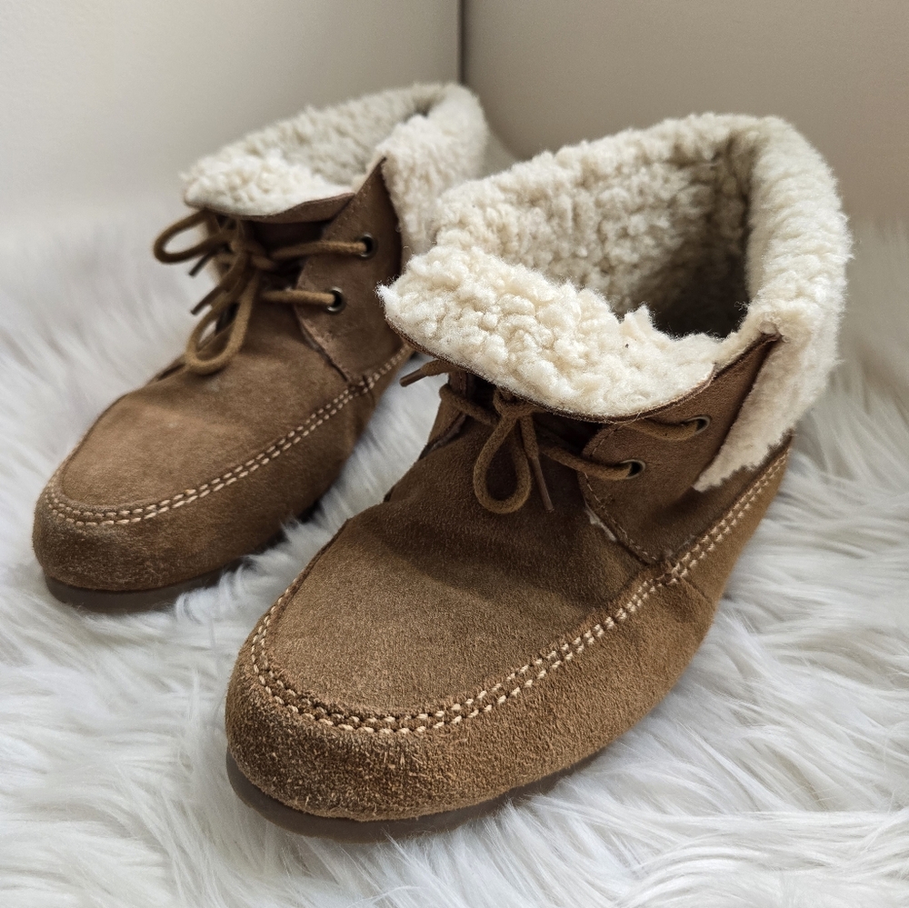 GAP Brown and Cream Suede Boots with Sherpa Lining